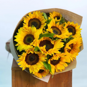 Altunizade Çiçek Siparişi Ay Çiçeği Buketi Günebakan
